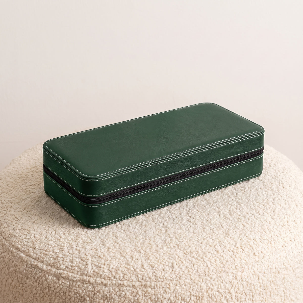 Étui de voyage pour 12 montres Voyageur vert fermé par sa fermeture éclair