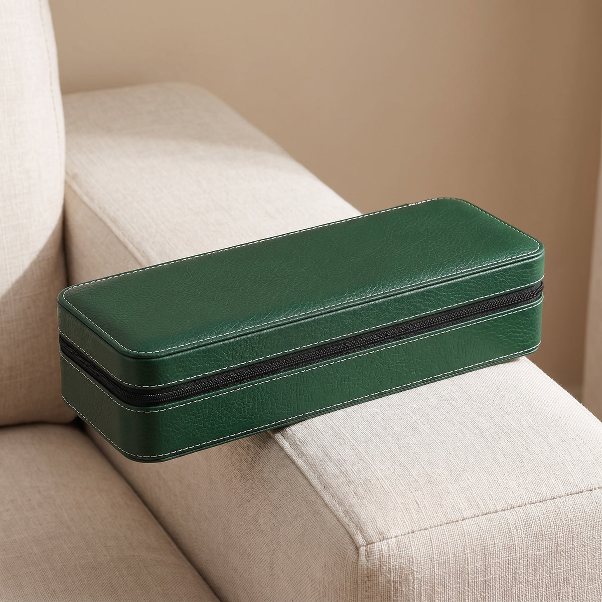 Étui de voyage pour 6 montres Voyageur vert fermé par sa fermeture éclair